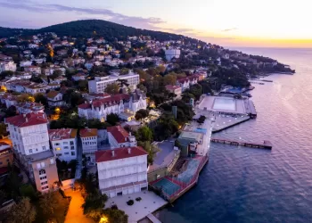 Büyükada İsmini Nereden Almıştır? Bizans'tan Günümüze Büyükada İsmi